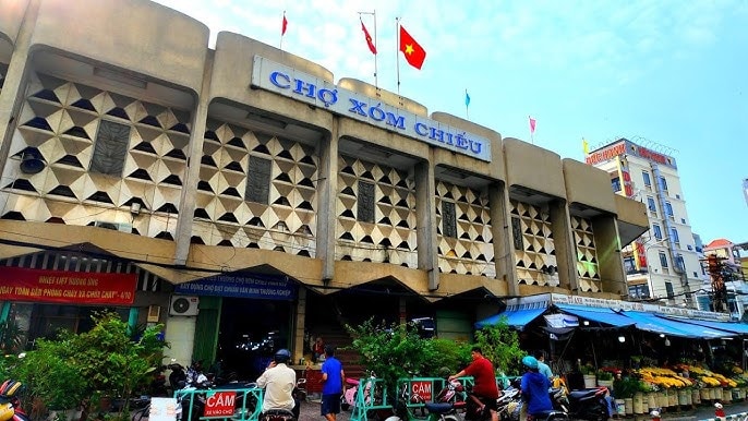Xom Chieu Market offers vibrant, affordable street food
